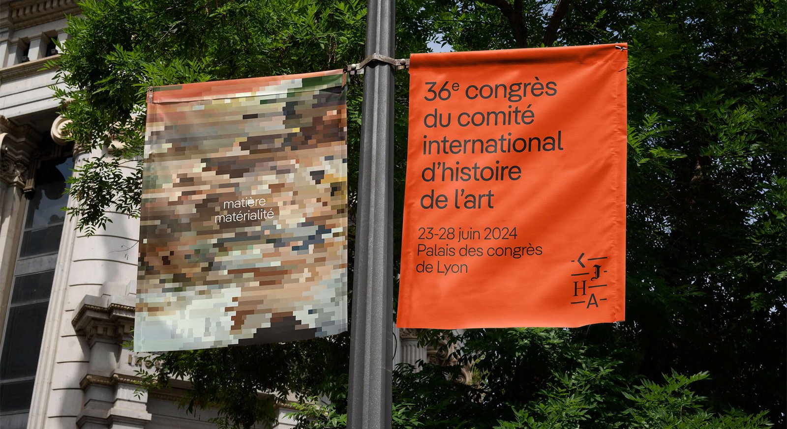Affiche typographique orange : « matière / matérialité », « 36e / 2024 », « 23_28 Congrès » en gros caractères noirs.